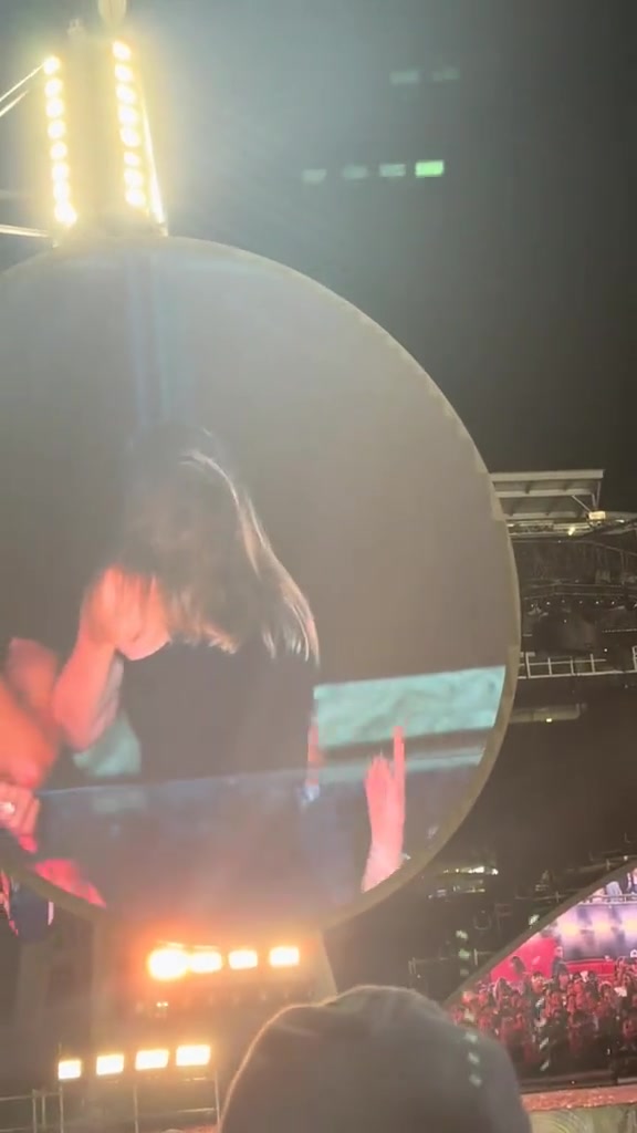 Photo 2 (hug from behind)